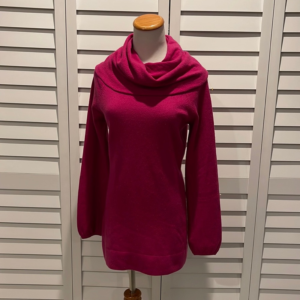 Kinross Cashmere Cowl Neck Sweater in Pink